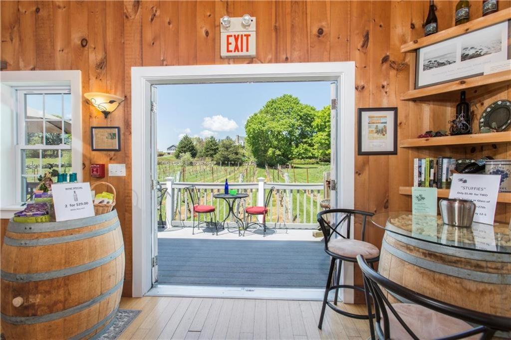 The Langworthy Inn & Winery Westerly Luaran gambar